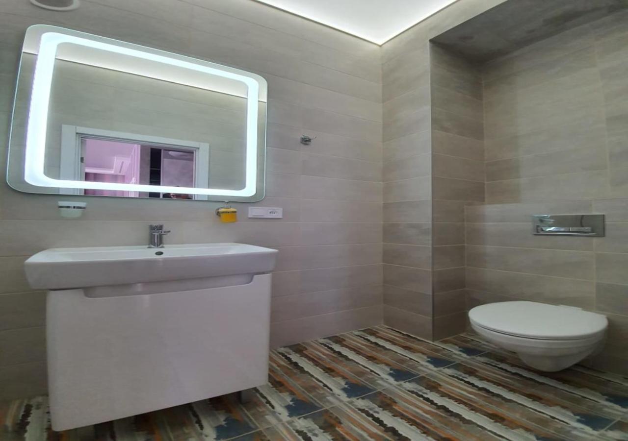 Lux New Apartment 2019 Kharkiv Exterior photo